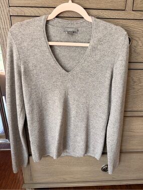 Vintage late 90s Ann Taylor V-Neck Cashmere Blend Sweater - Gray